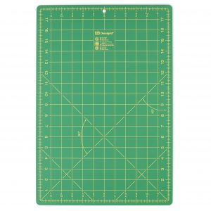 Prym Schneideunterlage cm/inch-Einteilung 30 x 45 cm