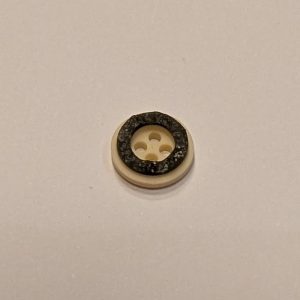 Knopf aus Hirschhornimitat, 4 Löcher, Ø 12mm 10 Stück