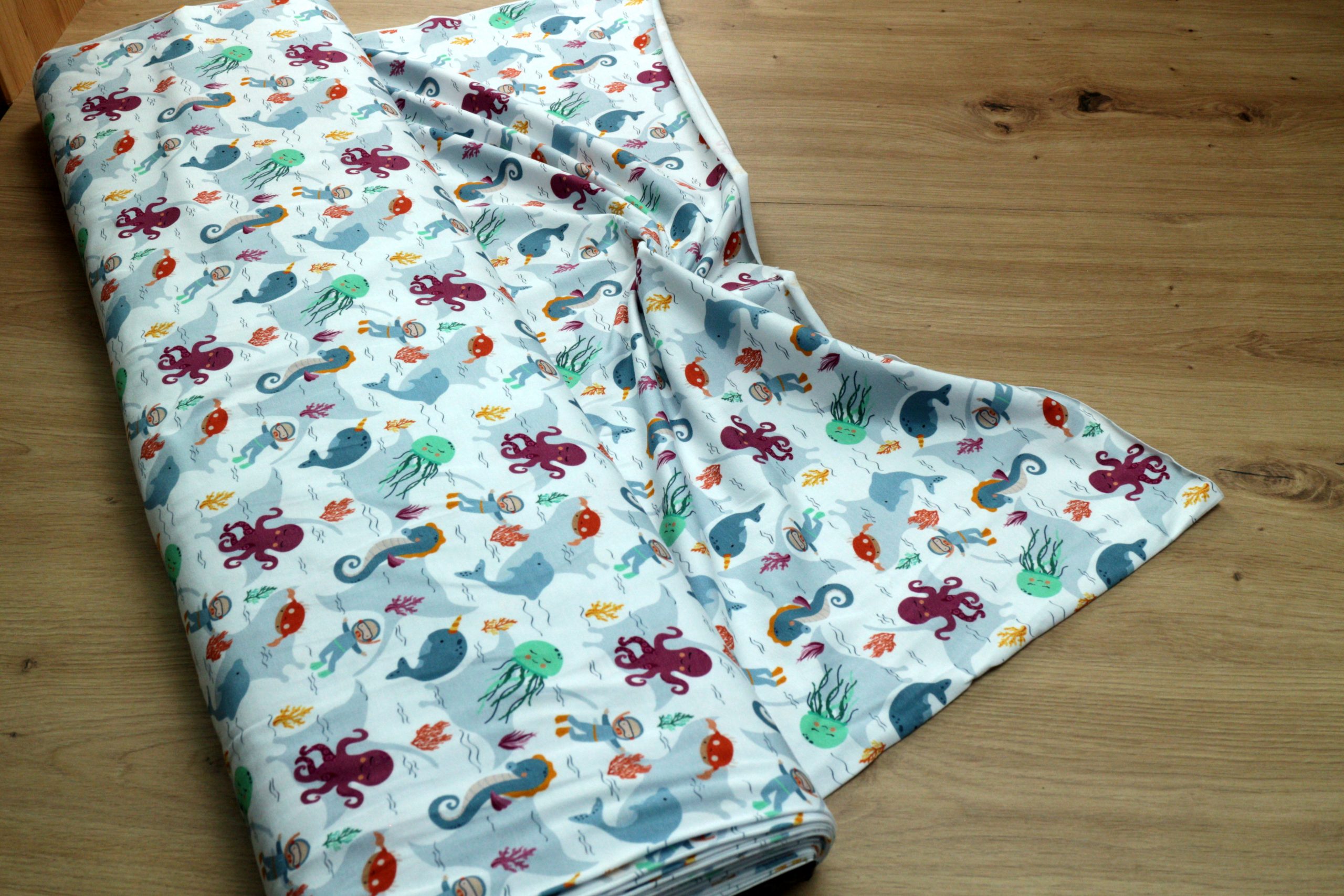 Baumwoll Jersey Stoff bedruckt, Meterware – Elastischer Baumwolljersey für Kleidung & Nähen